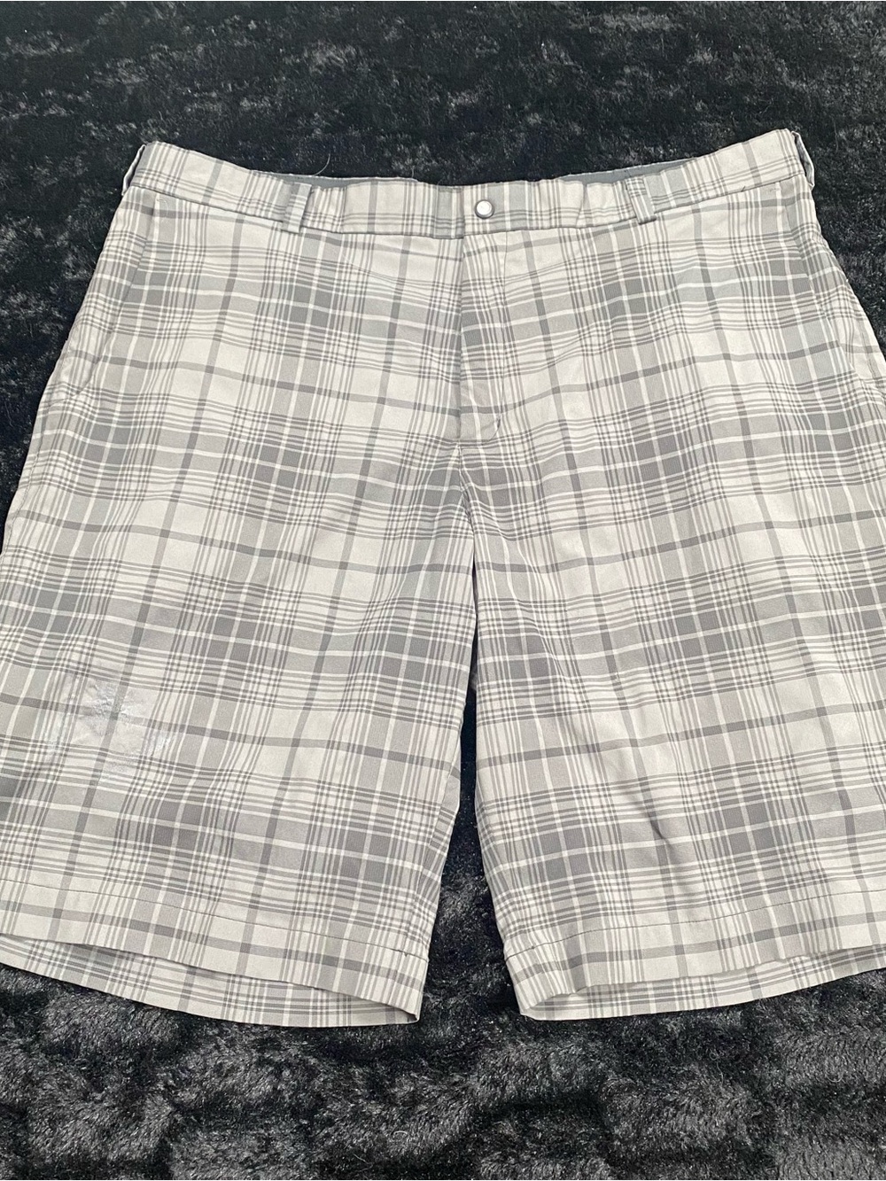 Nike Men's Gray Plaid Athletic Shorts